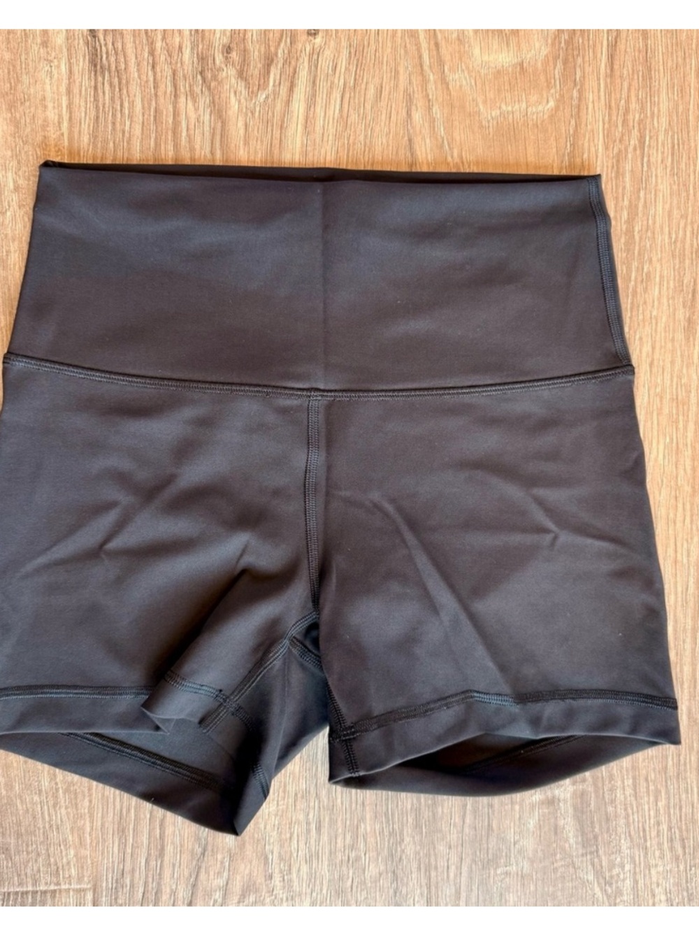 Wunder Train shorts